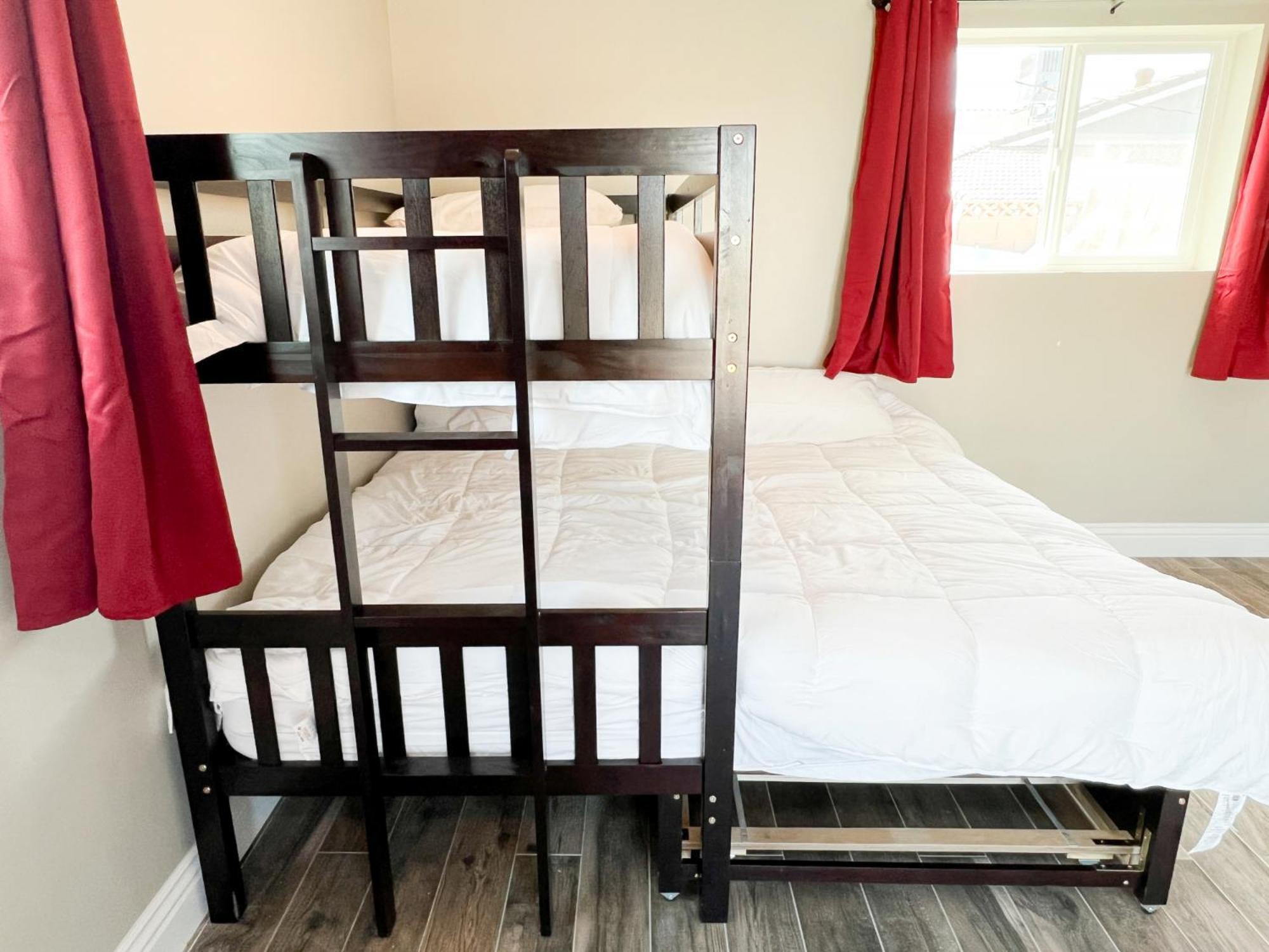 Lux Private Home - Pool, Billiards, 8 Smart Tvs, Board Games, Cotton Bedding - The Stone Sanctuary At Mccullough Hills Trailhead Las Vegas Kültér fotó