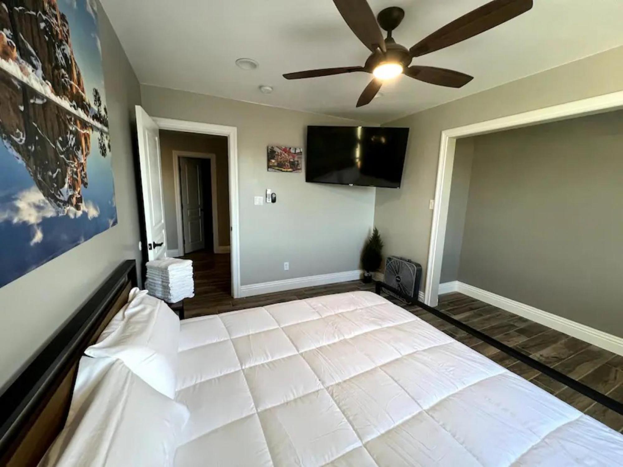Lux Private Home - Pool, Billiards, 8 Smart Tvs, Board Games, Cotton Bedding - The Stone Sanctuary At Mccullough Hills Trailhead Las Vegas Kültér fotó