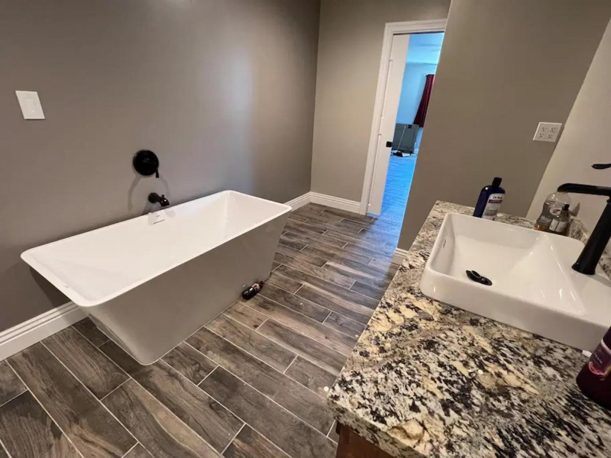 Lux Private Home - Pool, Billiards, 8 Smart Tvs, Board Games, Cotton Bedding - The Stone Sanctuary At Mccullough Hills Trailhead Las Vegas Kültér fotó