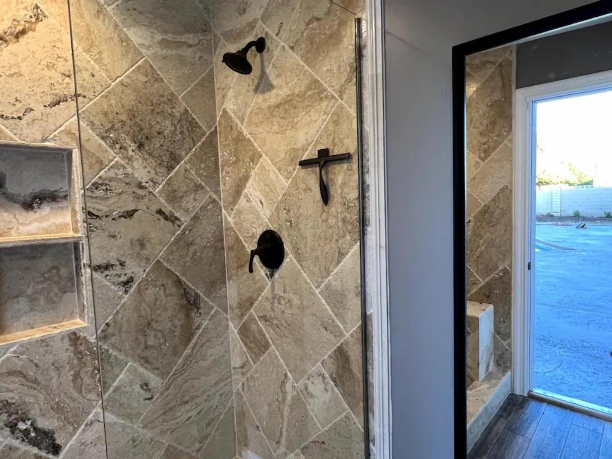 Lux Private Home - Pool, Billiards, 8 Smart Tvs, Board Games, Cotton Bedding - The Stone Sanctuary At Mccullough Hills Trailhead Las Vegas Kültér fotó