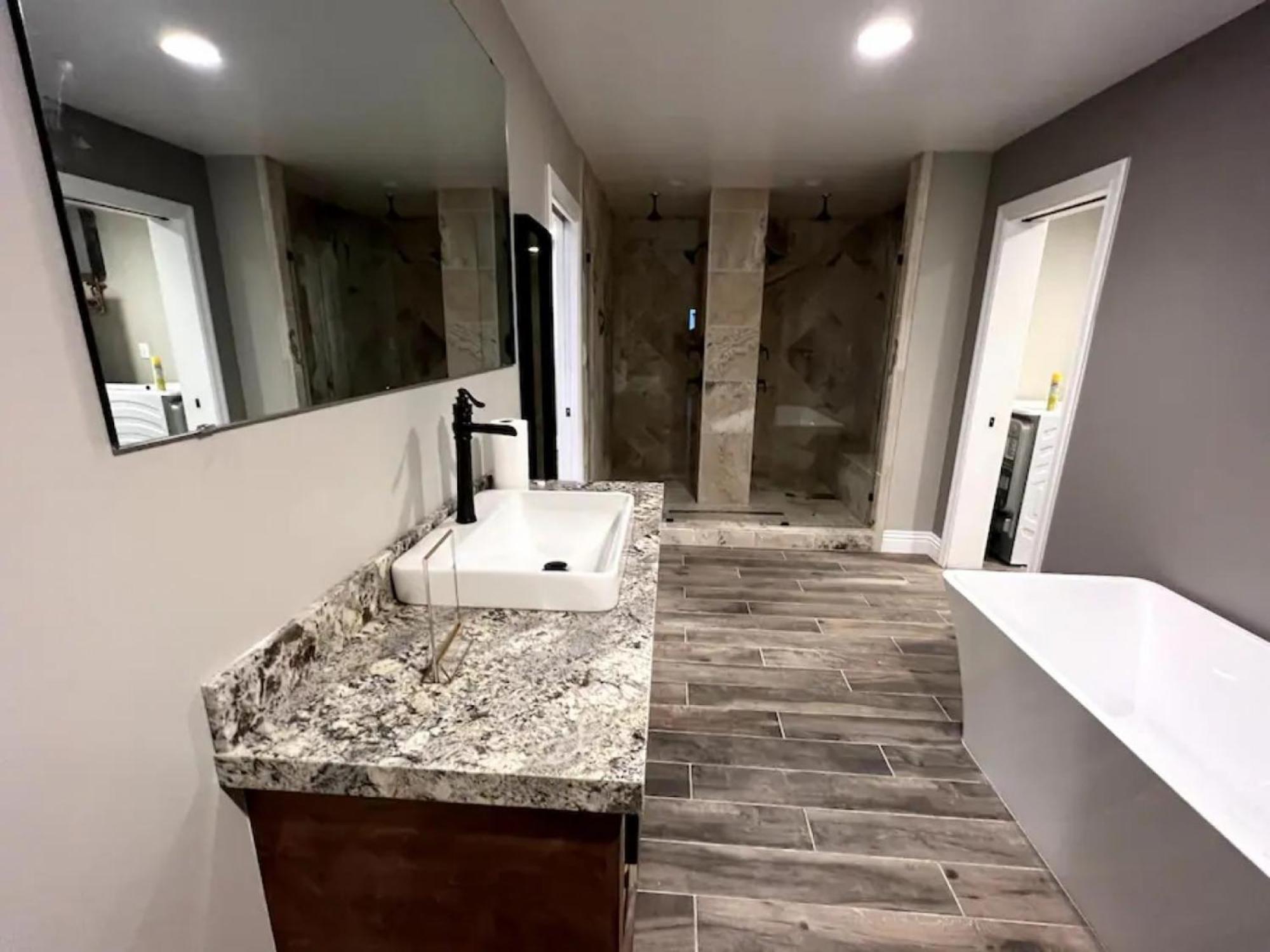 Lux Private Home - Pool, Billiards, 8 Smart Tvs, Board Games, Cotton Bedding - The Stone Sanctuary At Mccullough Hills Trailhead Las Vegas Kültér fotó